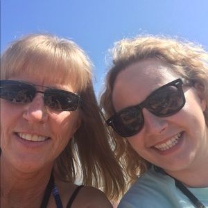 Meet your Posher, Jenifer